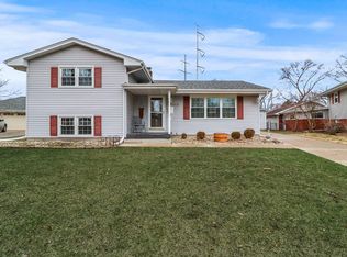 2013 37th Pl, Highland, IN 46322