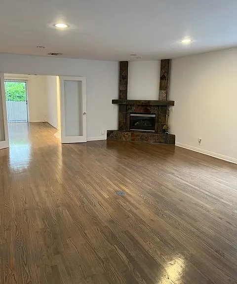 8556 Gregory Way #4 — Photo 2