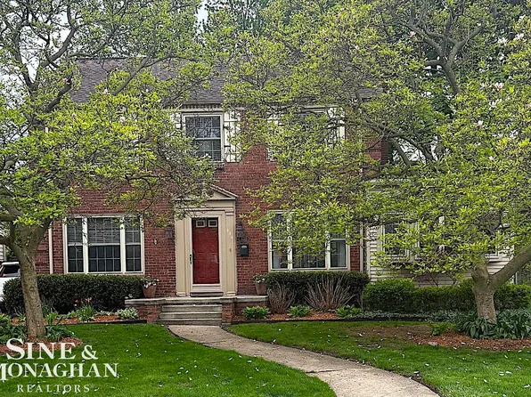 835 Lakepointe St, Grosse Pointe Park, MI 48230