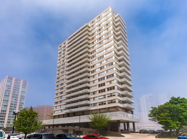 5601 N Sheridan Rd APT 6C, Chicago, IL 60660