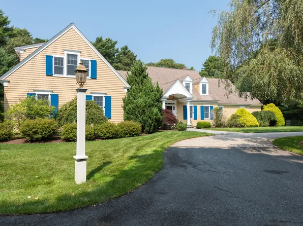 24 Farm Valley Road, Osterville, MA 02655