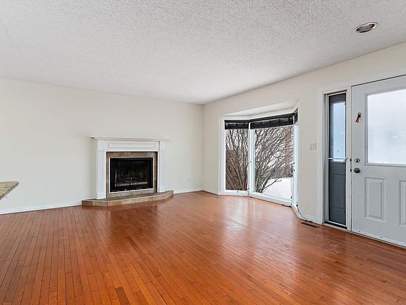 3rd image of 115 Walker Rd NW