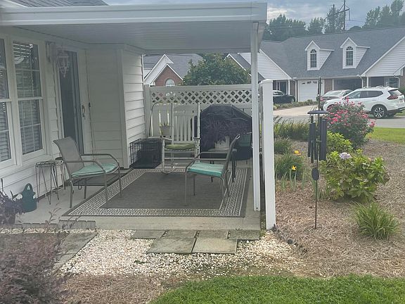 4th image of 109 Chadbury Dr