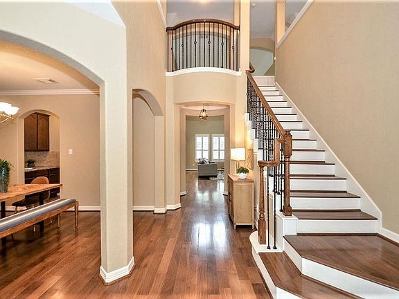 3rd image of 11913 Auburn Trail Ln