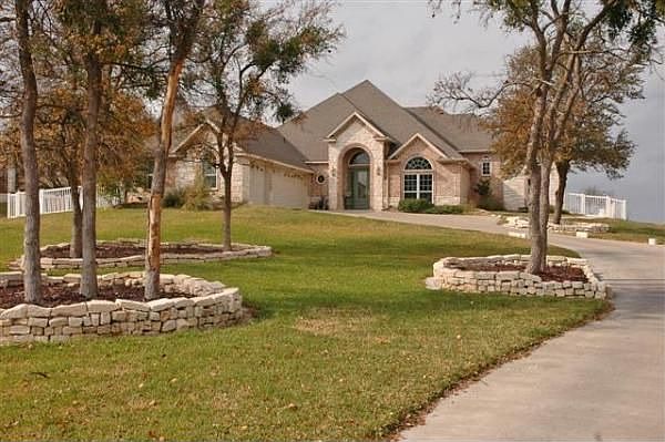 1st image of 1402 Lady Amber Ln