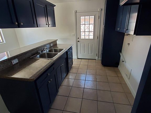 4th image of 4387 Triggs St