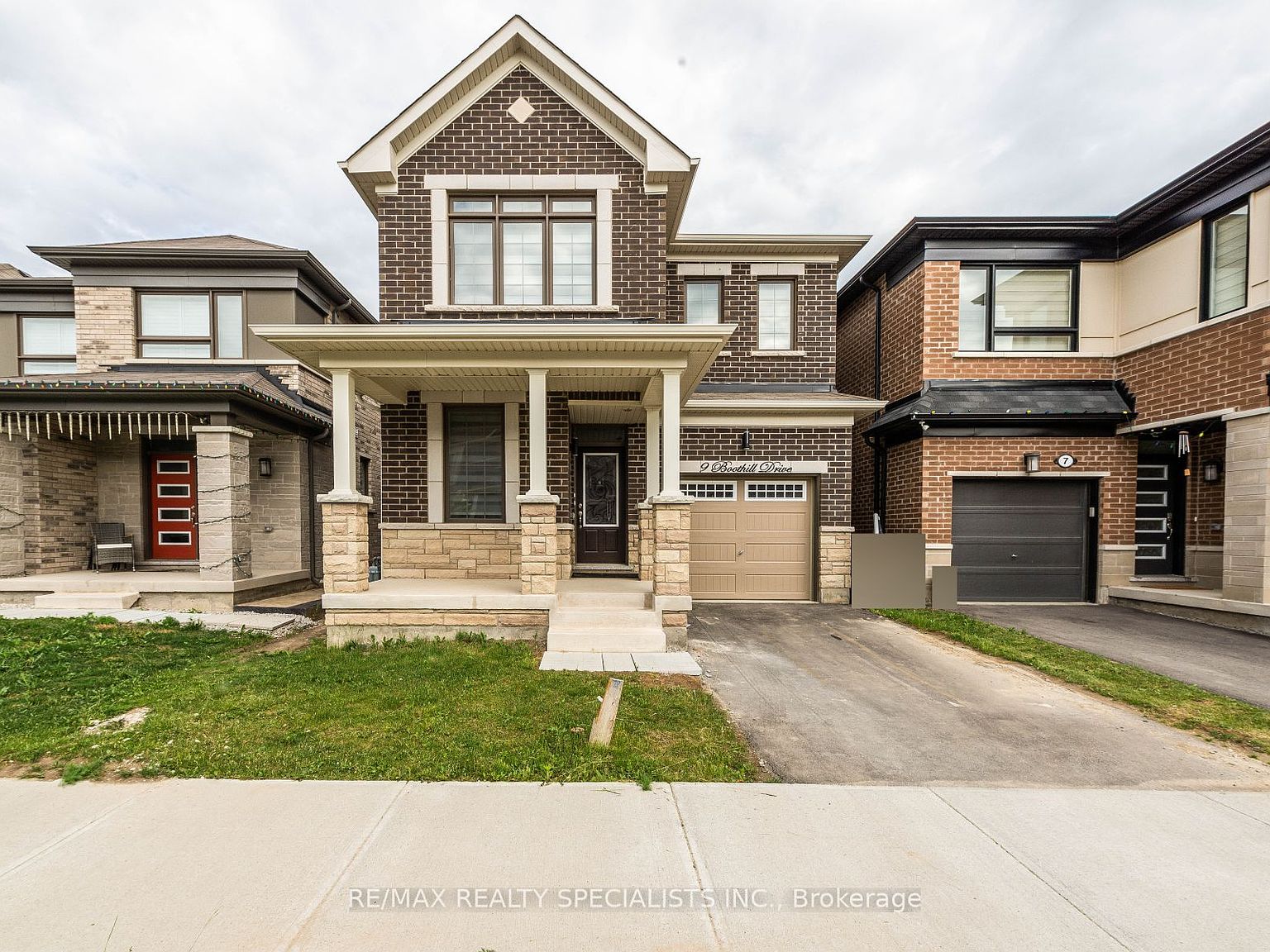 9 Boothill Dr, Brampton, ON L7A 5E5 Zillow