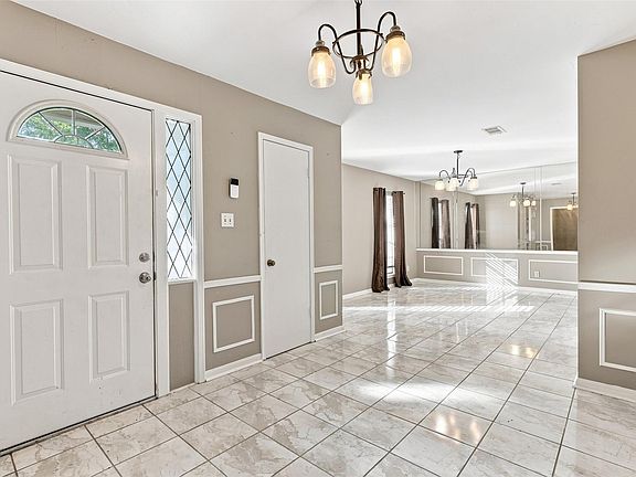 3rd image of 7714 Kleingreen Ln