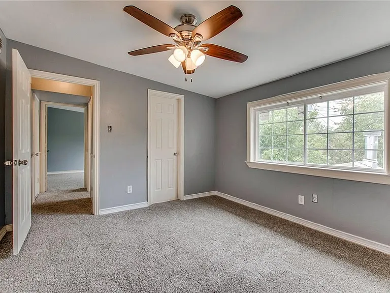 2310 Ridgedale Dr — Photo 13