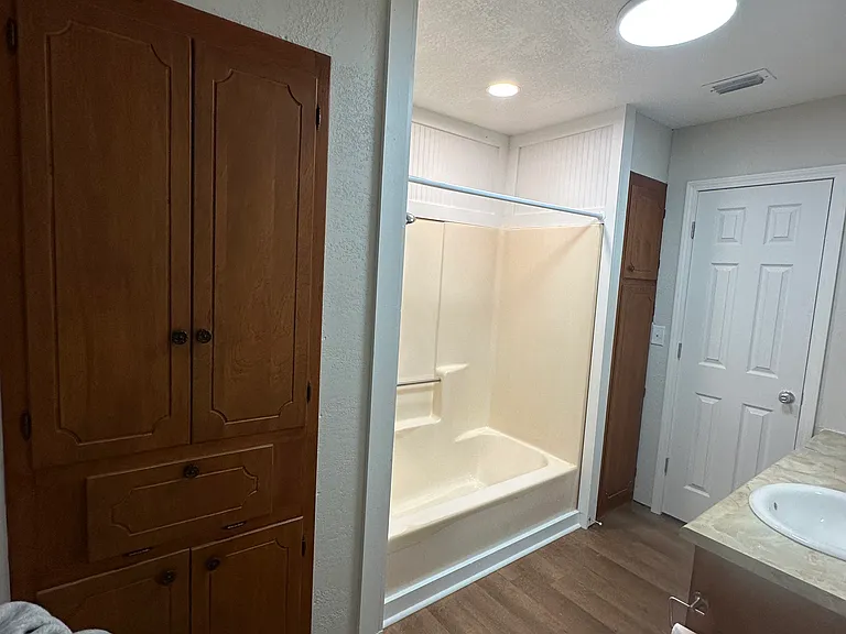 1002 Snowden Dr — Photo 7