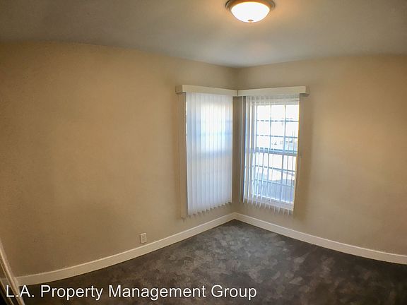 3rd image of 11801 Hart St APT 3