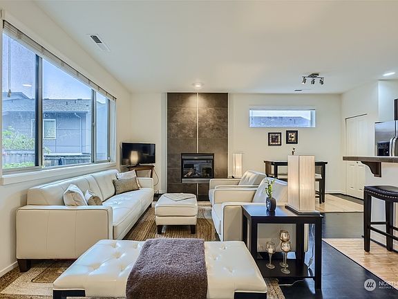 3rd image of 1311 158th Street SW