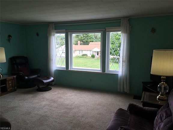 2nd image of 101 Mary St