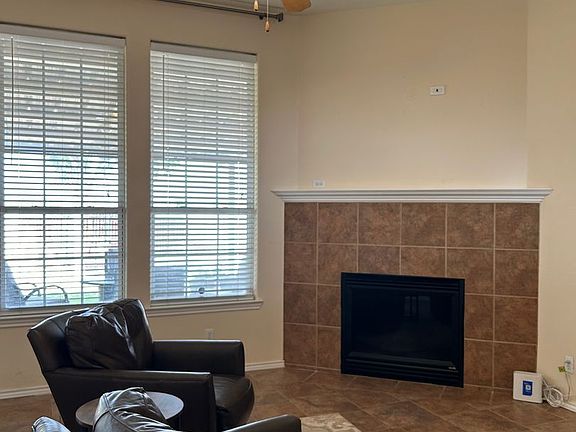 4th image of 6911 Stonegate Dr