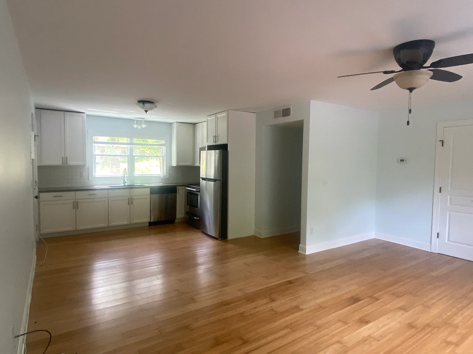 2 bed, 625 sqft, $1,350 — Photo 3
