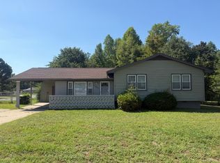 1001 Dianne Cir, Spring Lake, NC 28390