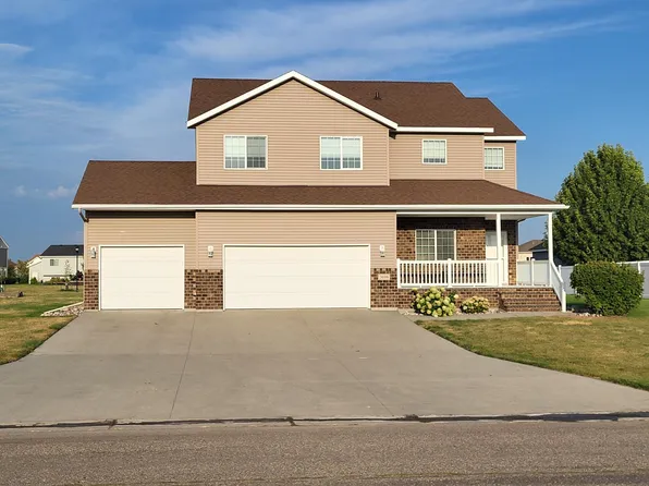 3698 N Sedona Ct, West Fargo, ND 58078