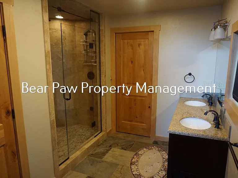 1617 Shooting Star Dr — Photo 24