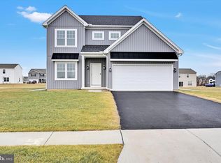 14 Family Dr, Carlisle, PA 17013