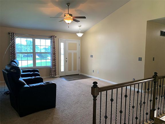 3rd image of 11 Kensington Ct