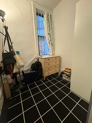 Rented by SIMPLR | media 8