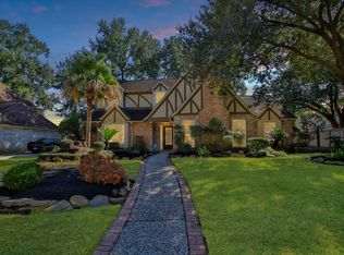 1819 Saddlecreek Dr, Houston, TX 77090