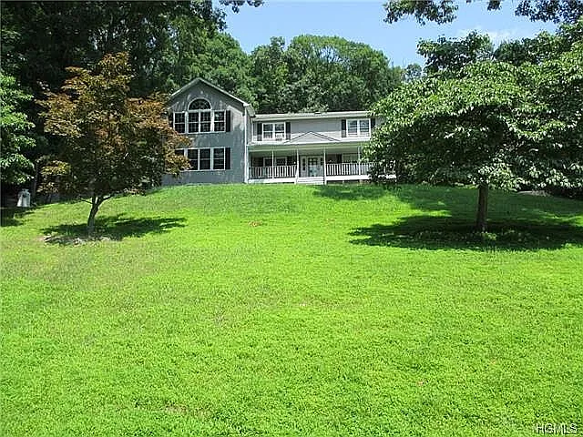 Building Photo - 56 Hemlock Dr