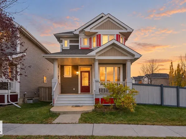7043 22nd Ave SW, Edmonton, AB T6X 0T8