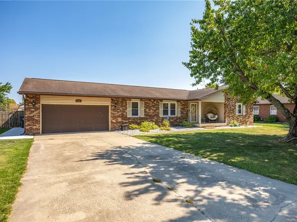 2904 S 4th St, Effingham, IL 62401