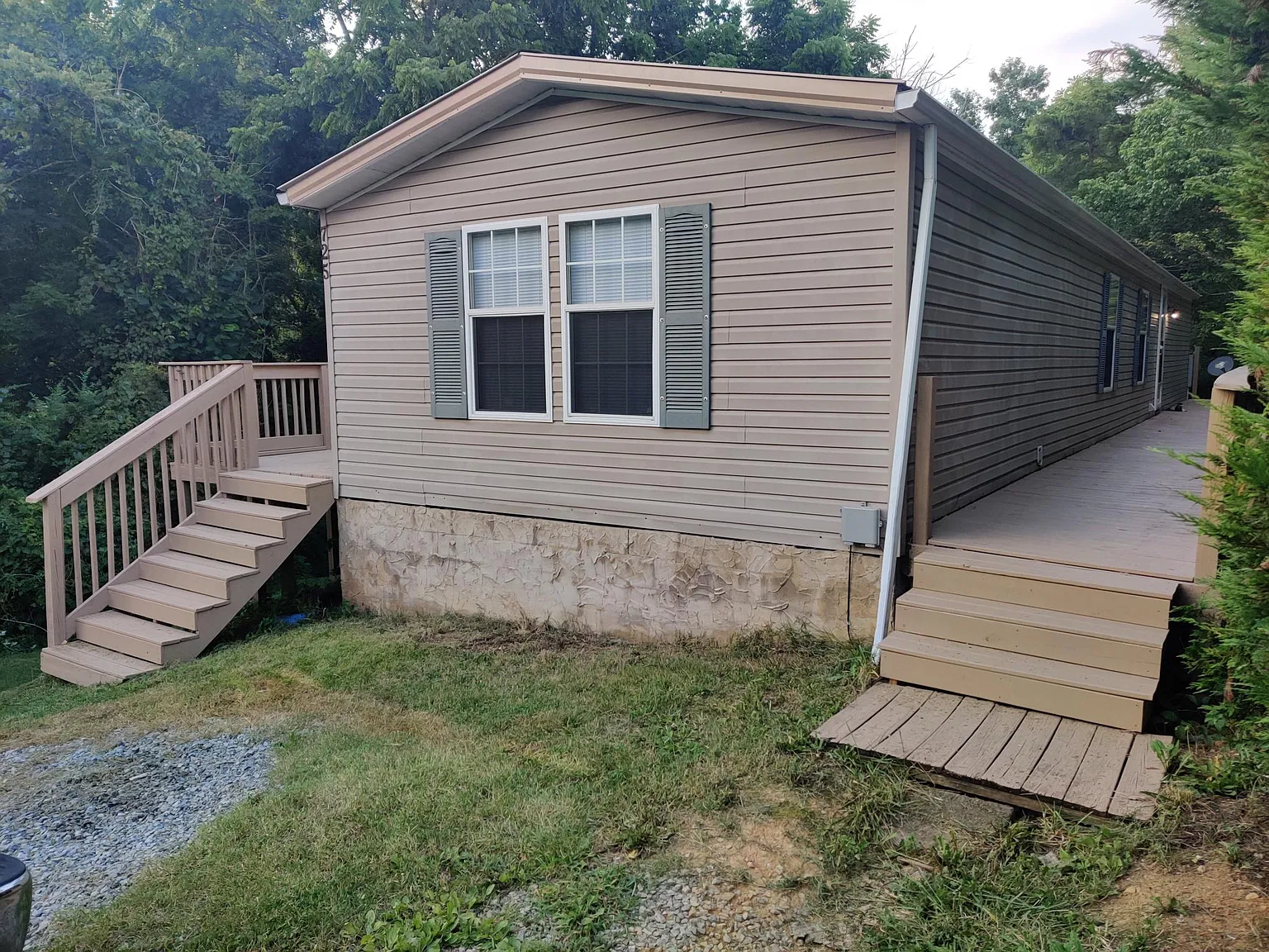 2 bed, 1100 sqft, $1,400 — Photo 3