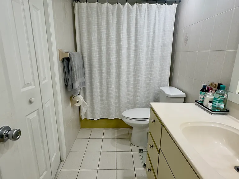 13951 Kendale Lakes Cir #807 — Photo 12