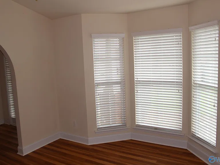 103 Glen View Dr — Photo 6