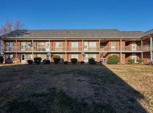 2414 Memorial Blvd APT 17, Springfield, TN 37172