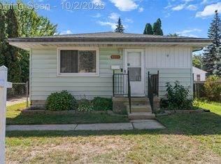 8610 Central Ave, Center Line, MI 48015