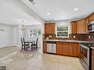 9410 Van Buren St, Lanham, MD
