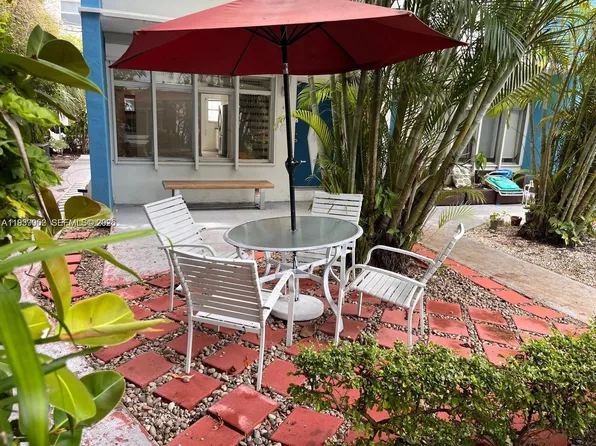 9455 Bay Harbor Ter APT 8S, Bay Harbor Islands, FL 33154