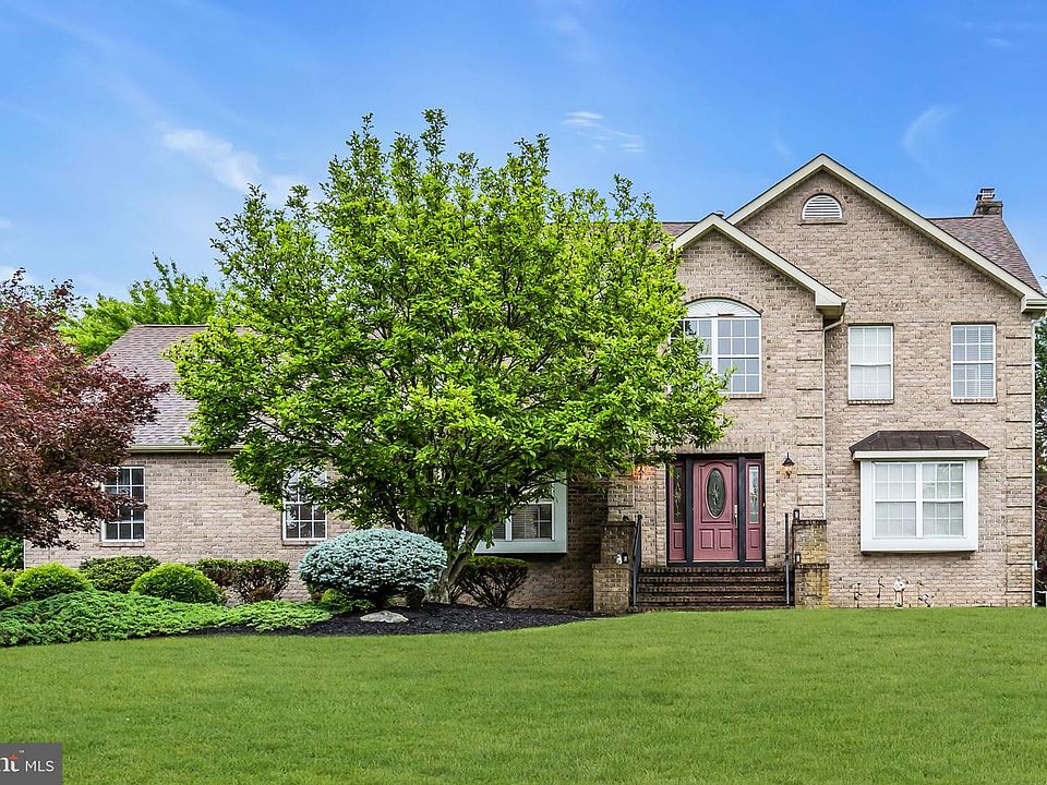 1st image of 2 Tanager Ln
