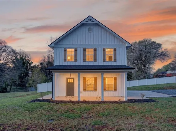 4434 Gracemont Dr, Winston Salem, NC 27106