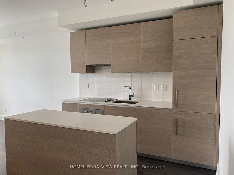 200 Bloor St W #2206 — Photo 3