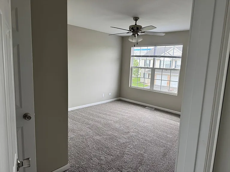 1725 W Chrysler Dr — Photo 8