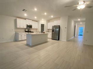 2033 Lanier Rd, Zephyrhills, FL 33541