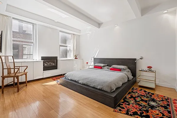 Rented by Douglas Elliman | media 9