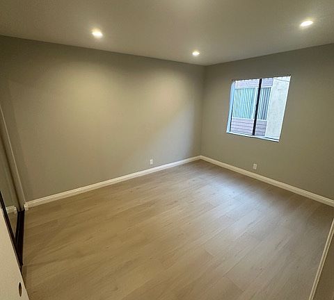 2nd image of 601 E Lomita Ave APT 5