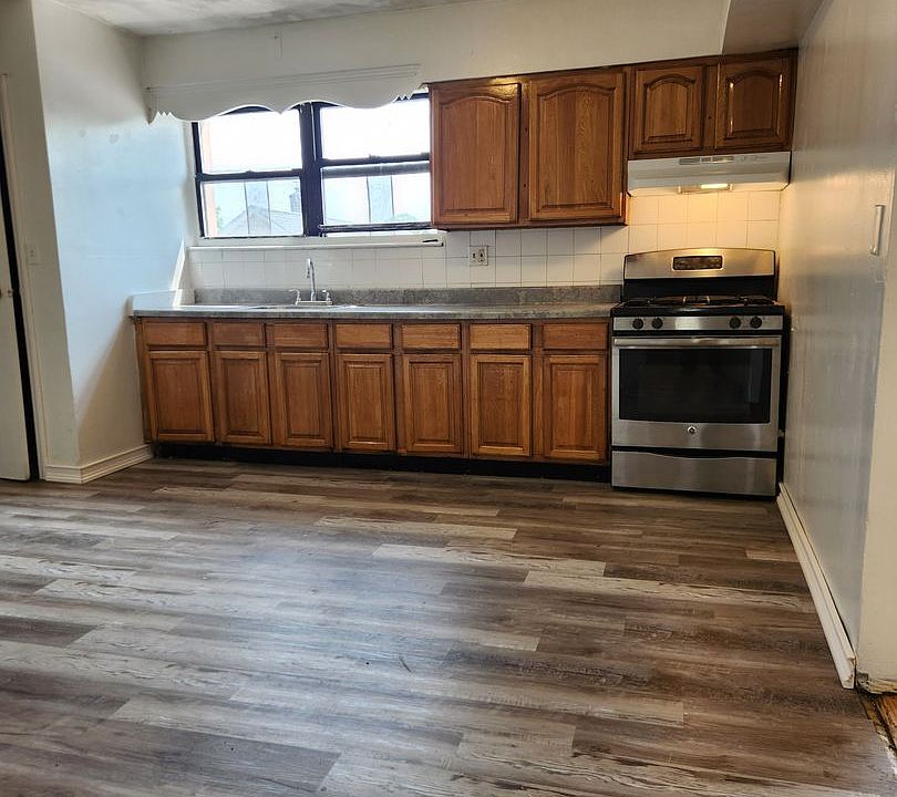 1st image of 1321 Grand Ave #2