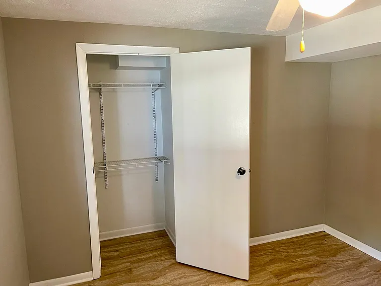 2426 Highland Cir — Photo 10