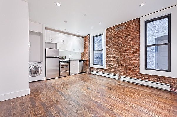 1st image of 204 17th St #2C