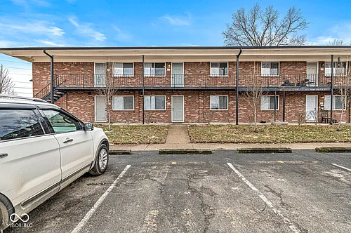 10301 Medallion Dr Photo 1