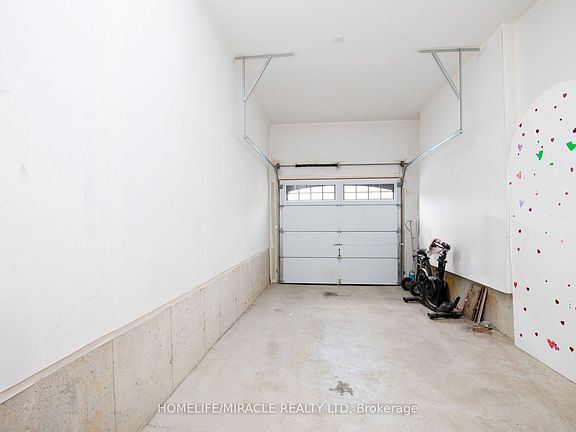 3rd image of 23 Pattulo Dr