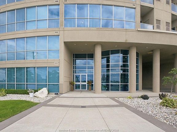 4th image of 1225 Riverside Dr E #801