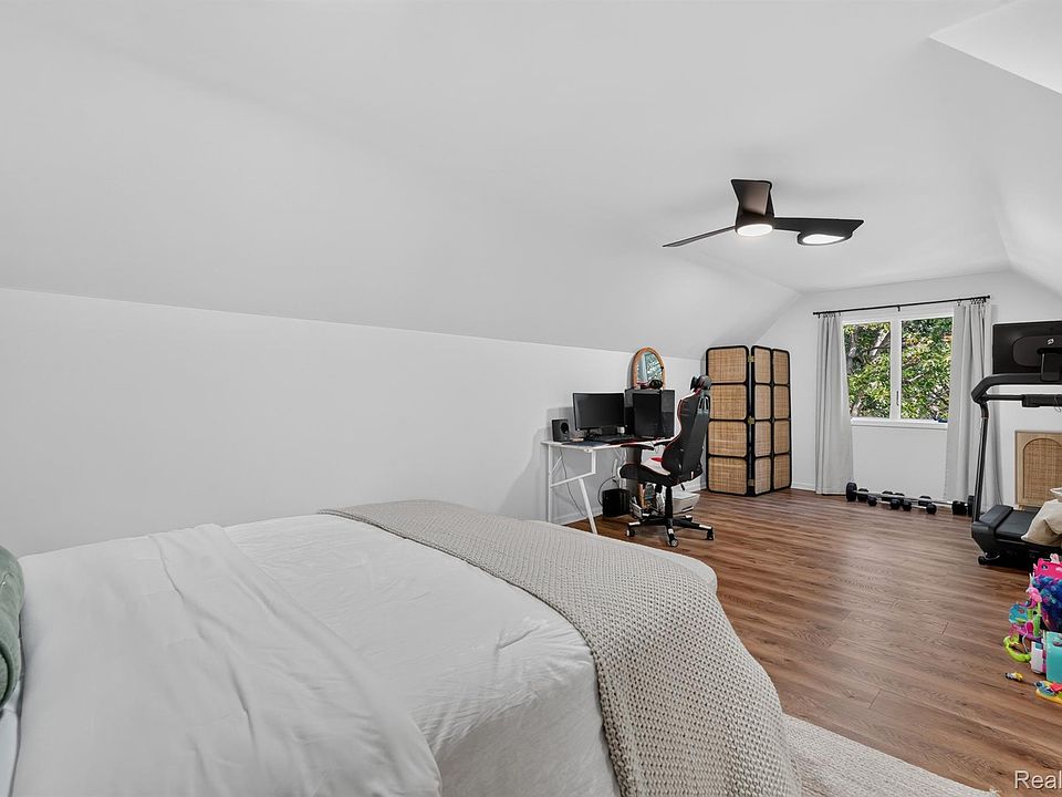10073 Silver Lake Rd, photo 27